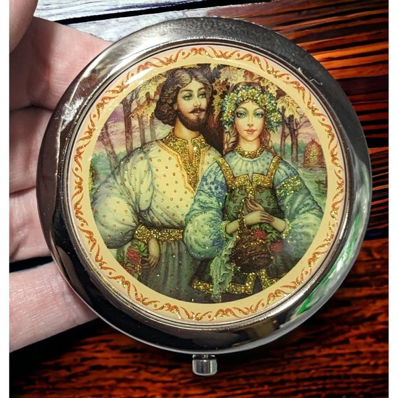 Vintage Cindy Russian Couple Double Compact Mirror - Picture 1 of 8